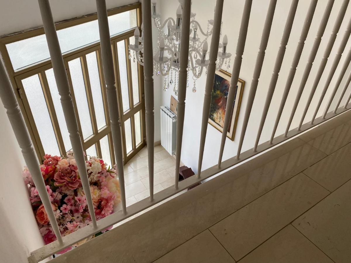 La Maison De Rose Turi Bagian luar foto